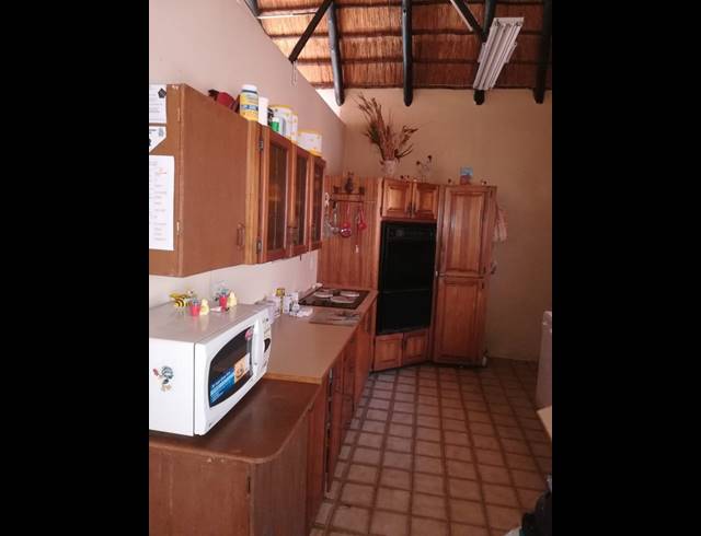 3 BEDROOM HOUSE SOLD IN THE ORCHARDS